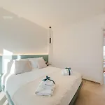Eleia Domos - Mirea Homes *