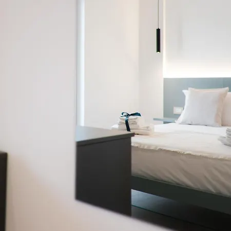 Eleia Domos - Mirea Homes *