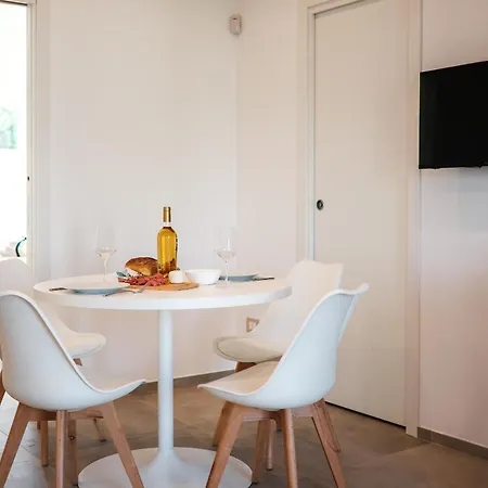 Eleia Domos - Mirea Homes Monopoli