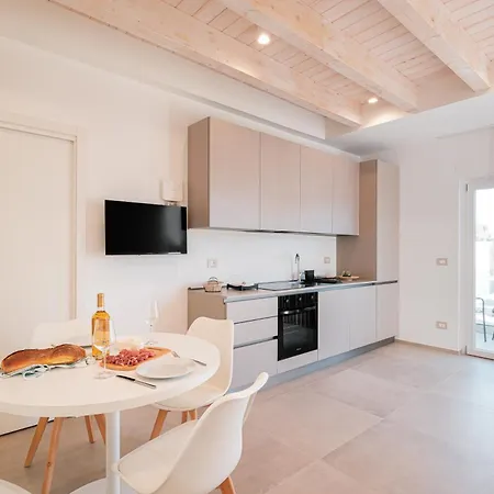 Eleia Domos - Mirea Homes 公寓 莫诺波利