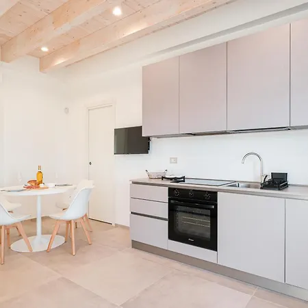 Eleia Domos - Mirea Homes Monopoli