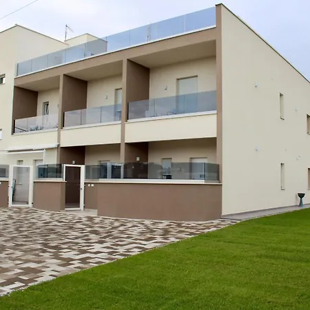 Eleia Domos - Mirea Homes *
