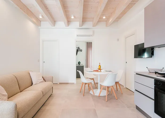 Eleia Domos - Mirea Homes 公寓 莫诺波利