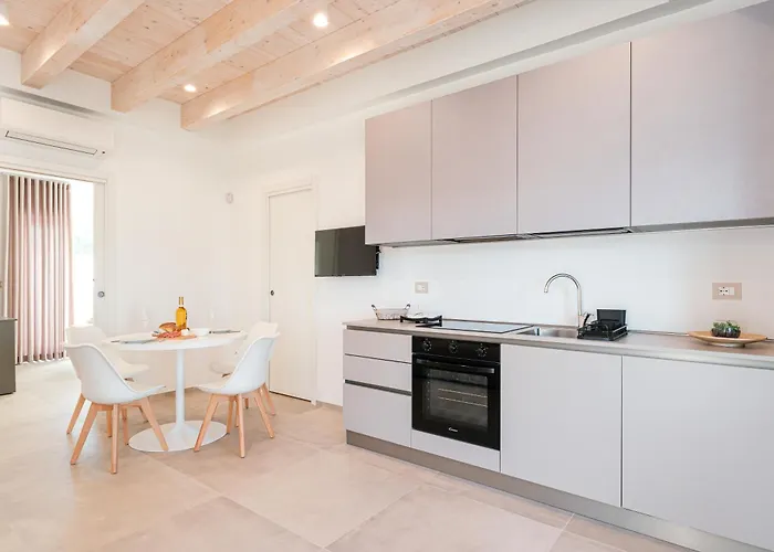 Eleia Domos - Mirea Homes 莫诺波利